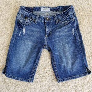 AEROPOSTALE 9" denim shorts distressed 3/4